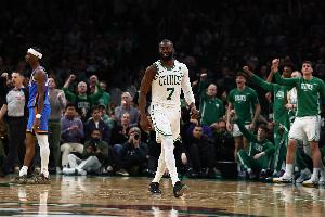 Shams：杰伦·布朗对凯尔特人队处理交易手段感到失望及冒犯！