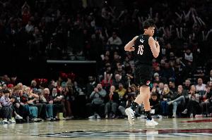 媒体人士指出：球队需配备运动型前锋45号位，杨瀚森在NBA的生存空间将持续受限