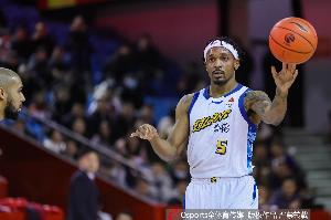 直播吧:北京首钢力求签下巴里·布朗、琼斯等高水平外援
